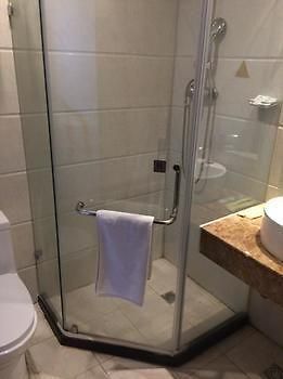 סוג'ואו Cardin Holiday Hotel מראה חיצוני תמונה